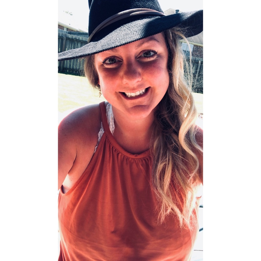 Meet your Posher, Mallory